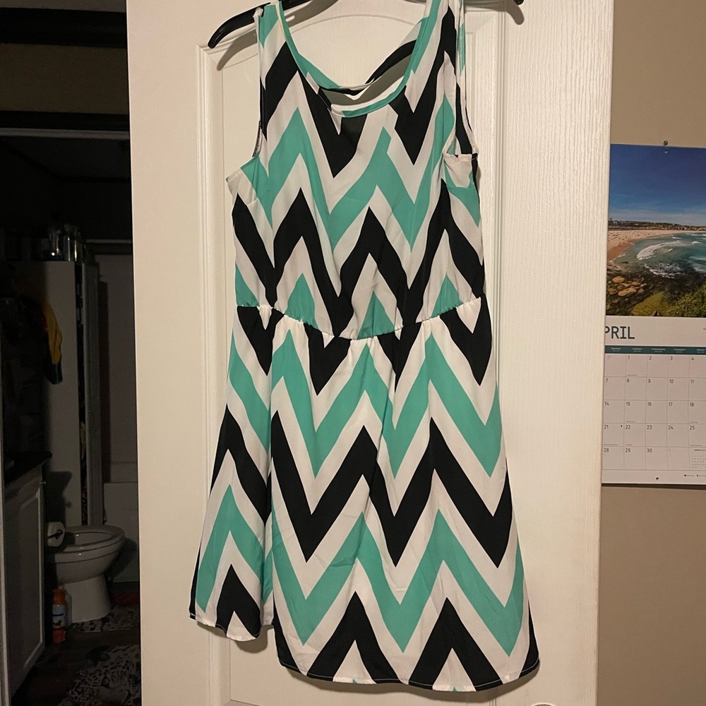 Chevron Pattern Sleeveless Dress